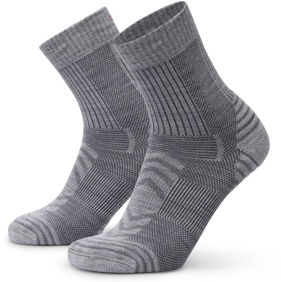 DANISH ENDURANCE Chaussettes de marche légères en laine mérinos Chaussettes de sport pour femmes et hommes - anti ampoules - 1 paire - Taille 39-42
