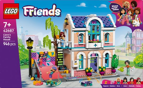LEGO Friends Liann's Familiehuis doos met roze huis, skateboardbaan en zes poppetjes.