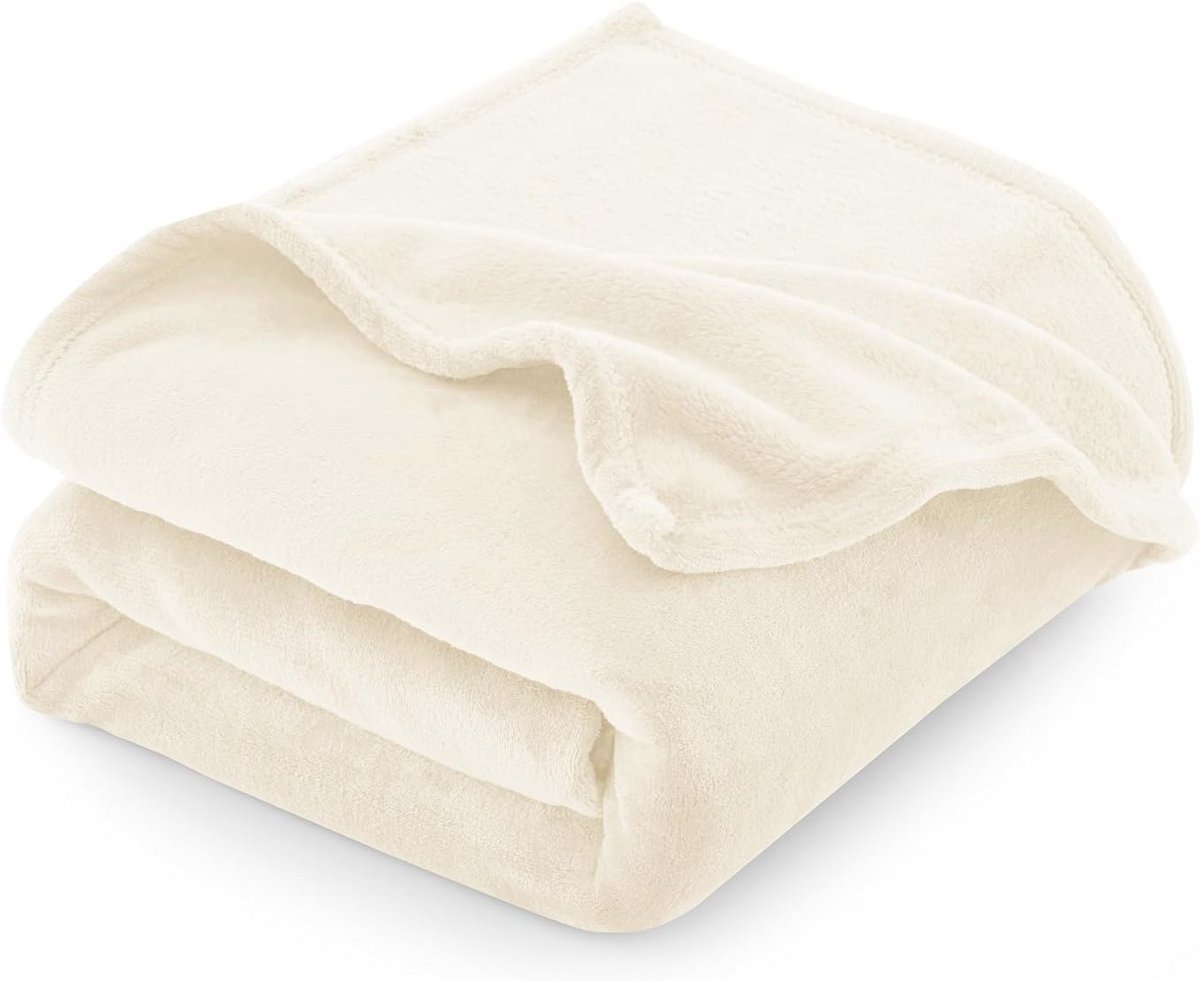 XXL Fluffy Cuddly Blanket 220 x 240 cm - Soft Warm Light Cream Sofa and Bed Blanket