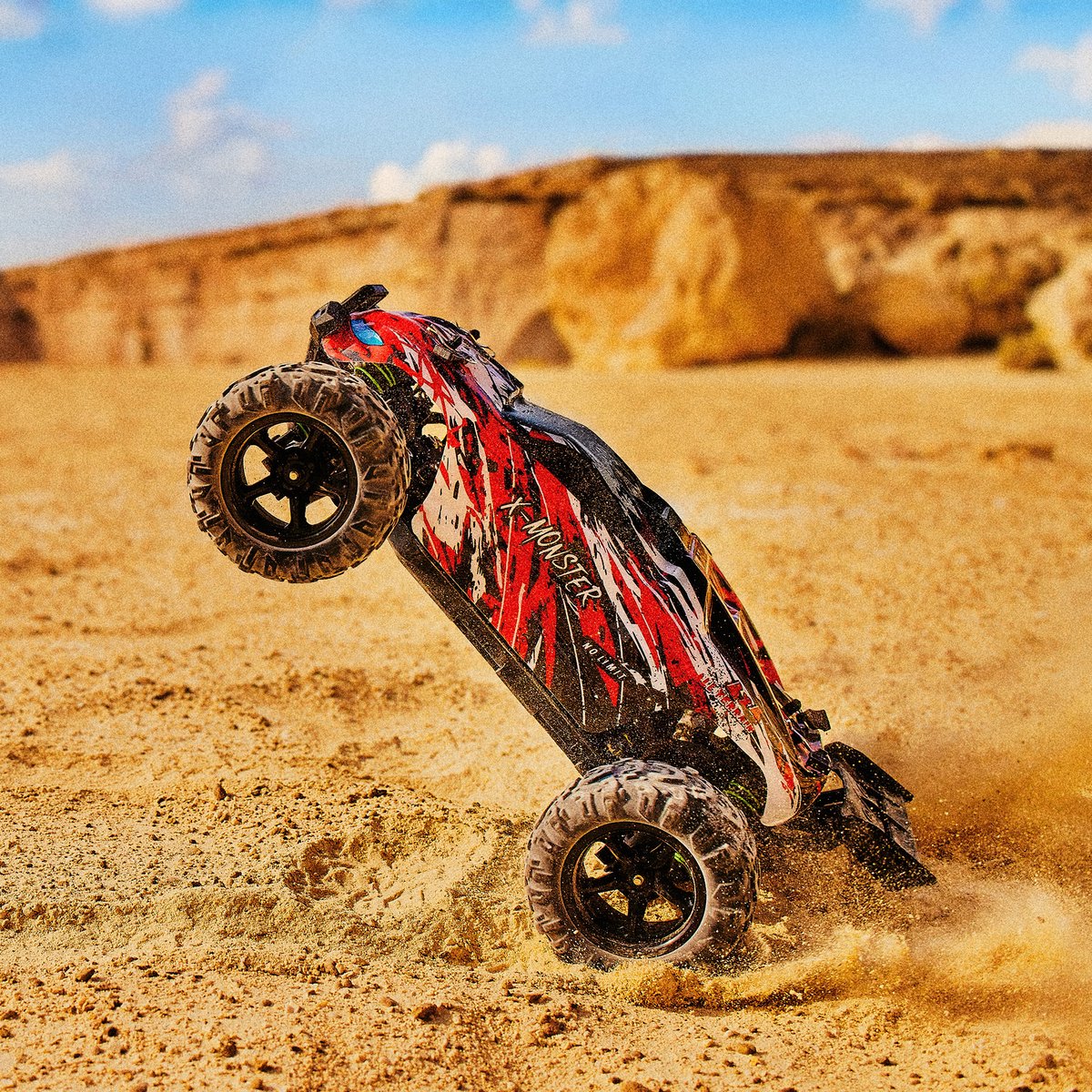 Overmax X-Monster 3.5 RC Auto – 4x4 – 1:18 Schaal – 30 km/h - Bereik 100 m – 2 Accu’s (40 min) – Extra Carrosserie – Offroad – TUV-gecertificeerd — afbeelding 7