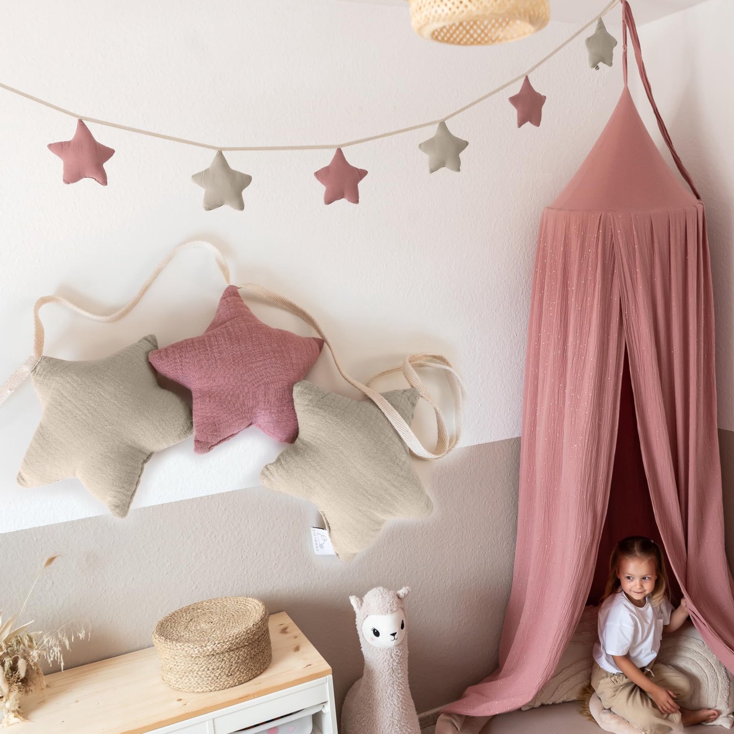 LILIMAUS Sterren slinger kinderkamer - stoffen slinger van mousseline katoen - 300 cm - roze en lichtbeige