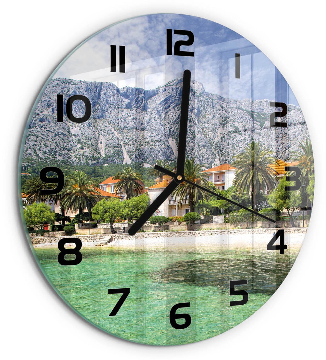 TULUP Wandklok - Strand in Kroatië Glazen Klok Met Print - fi30 cm - Groente Wandklok Glas Met Motief - Zwarte handen - Ronde Klok - Wandklok Glas Decoratie - Gekleurde Glazen Klok