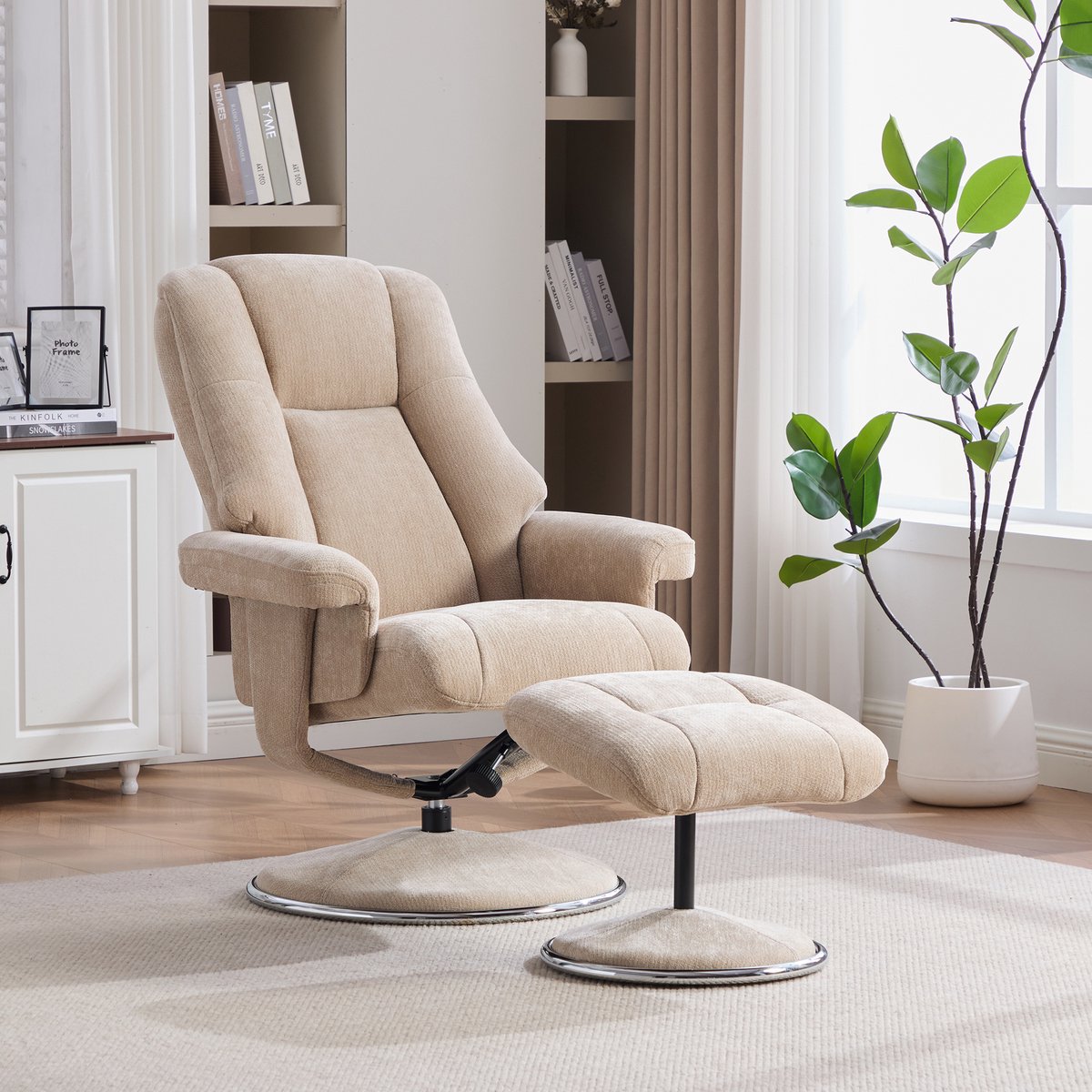 MEUNIQ draaibare relaxfauteuil met hocker, handmatig verstelbare rugleuning tot 145°, chenillestof en metalen voet, licht taupe voor de woonkamer