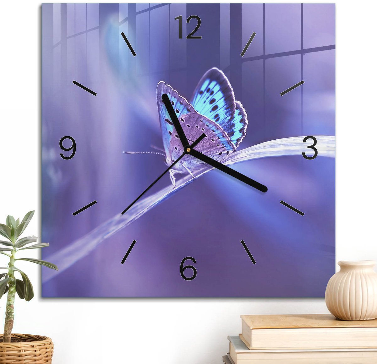 ArtPrintCave Paars Glazen Klok - 30x30 cm - Wandklok Vierkant - Vluchtige Schoonheid Wandklok Keuken - Dieren Unieke Klok - Zwarte Klokwijzers