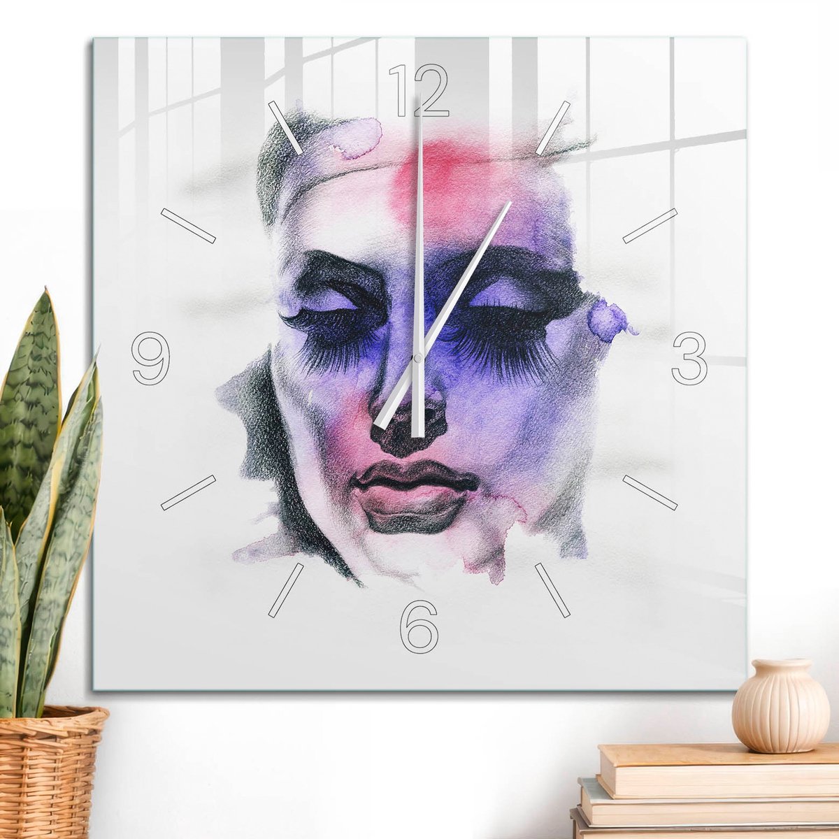ArtPrintCave Paars Glazen Klok - 60x60 cm - Wandklok Vierkant - Dromerig Portret Wandklok Keuken - Abstractie Unieke Klok - Witte Klokwijzers