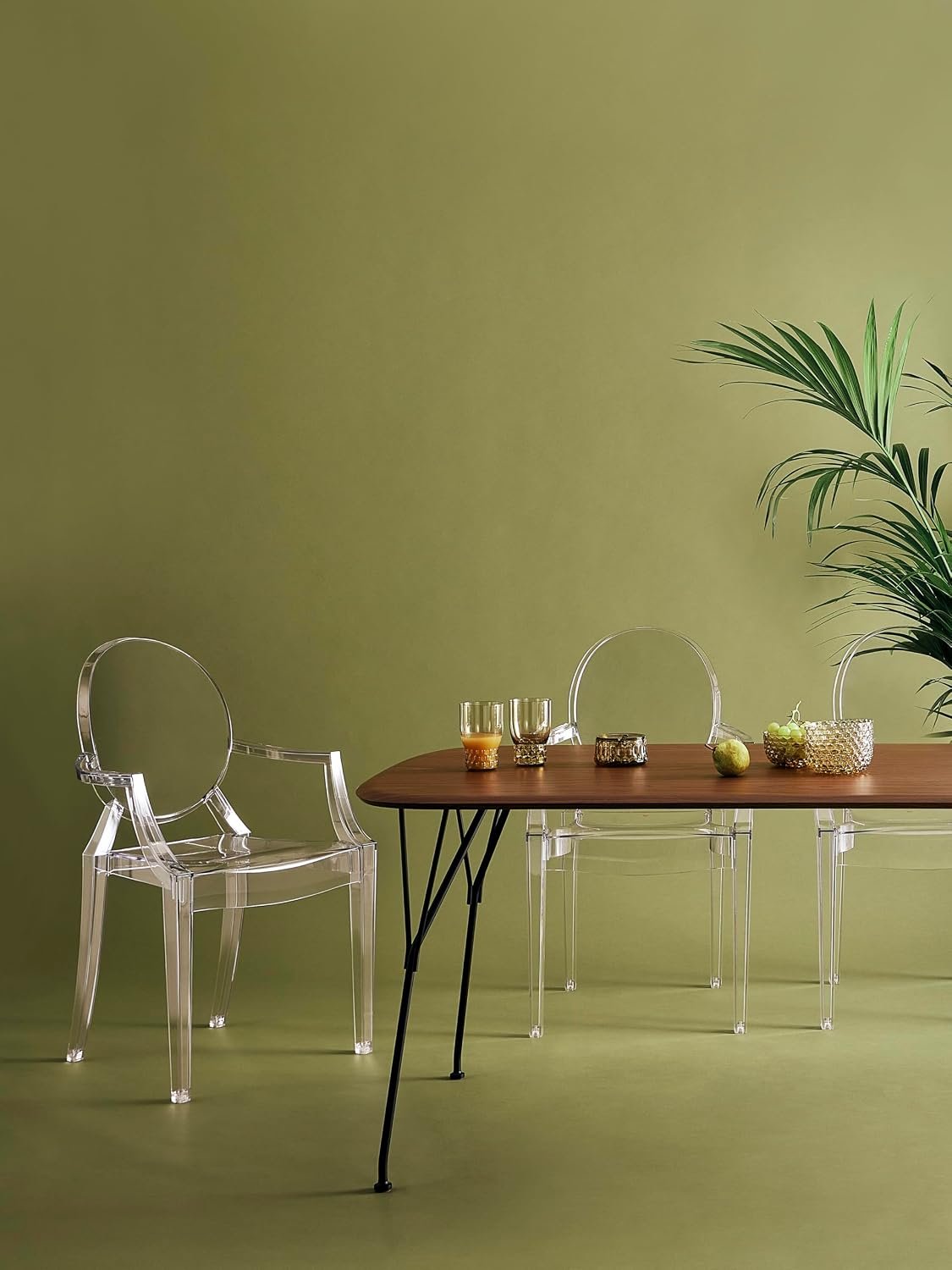 Set van 4 Transparante Design Eetkamerstoelen – Kristalheldere Kuipstoelen van Polycarbonaat, Stapelbaar, Binnen en Buiten, Zithoogte 47 cm, 54 x 55 x 93 cm