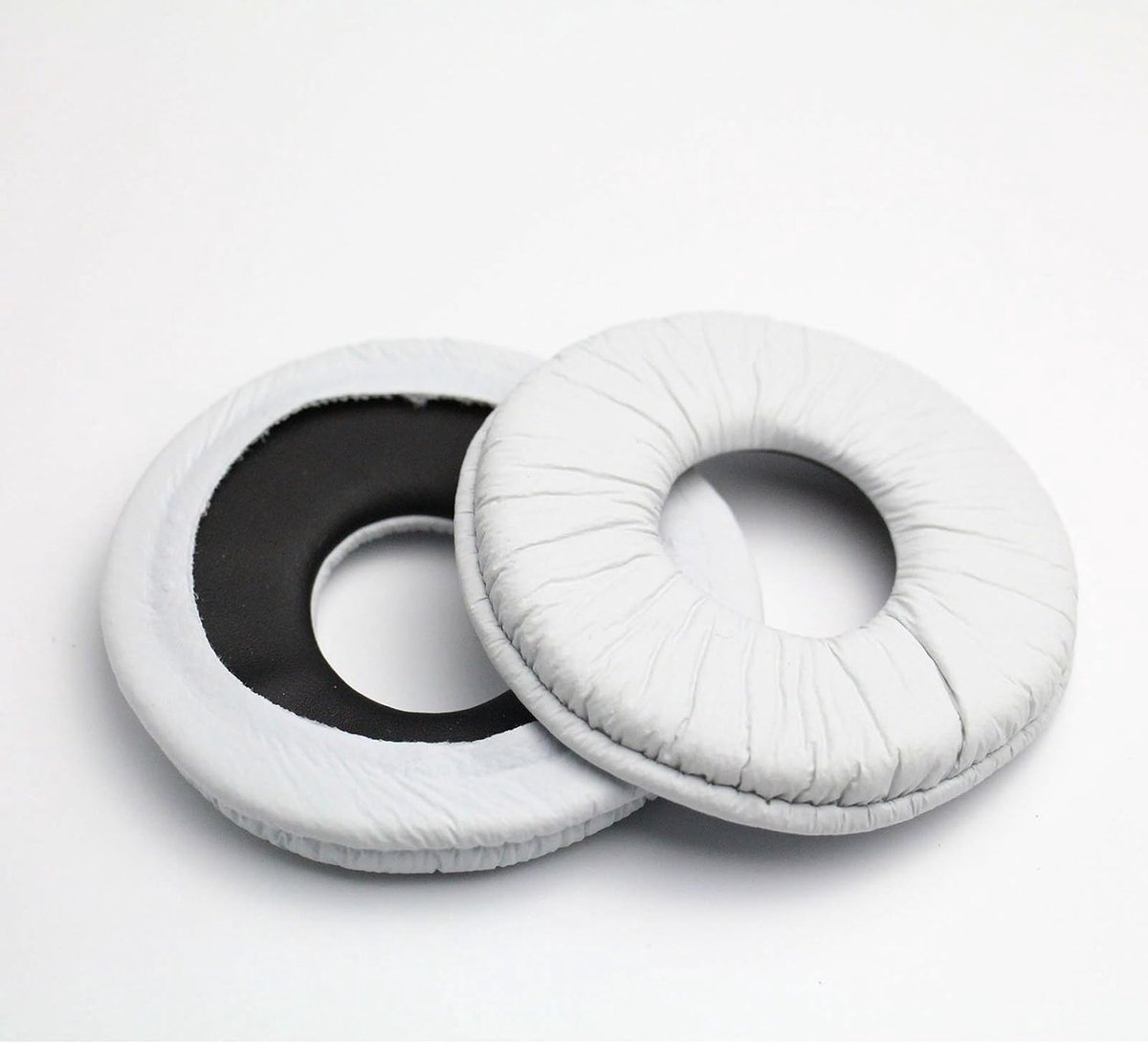 Oorkussens 70mm Rond - Wit - Ultra-zacht faux leer - Geluiddemping voor optimale luisterervaring - ShopVlot