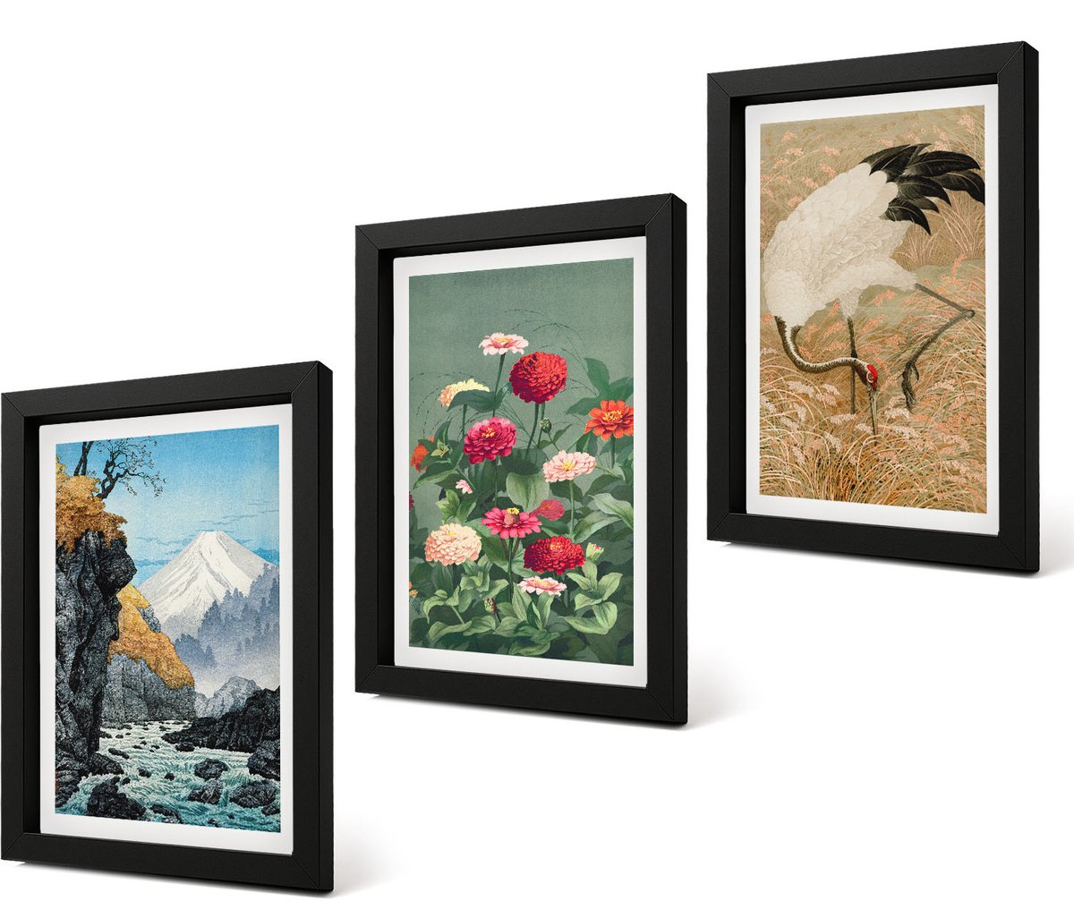 Coloray 4-Delige Schilderij Set - Bergen in het landschap, een rivier, bloemen en kraanvogels in het gras. - 20 x 30 cm - Muurdecoratie - Schilderijen Set - Woonkamer