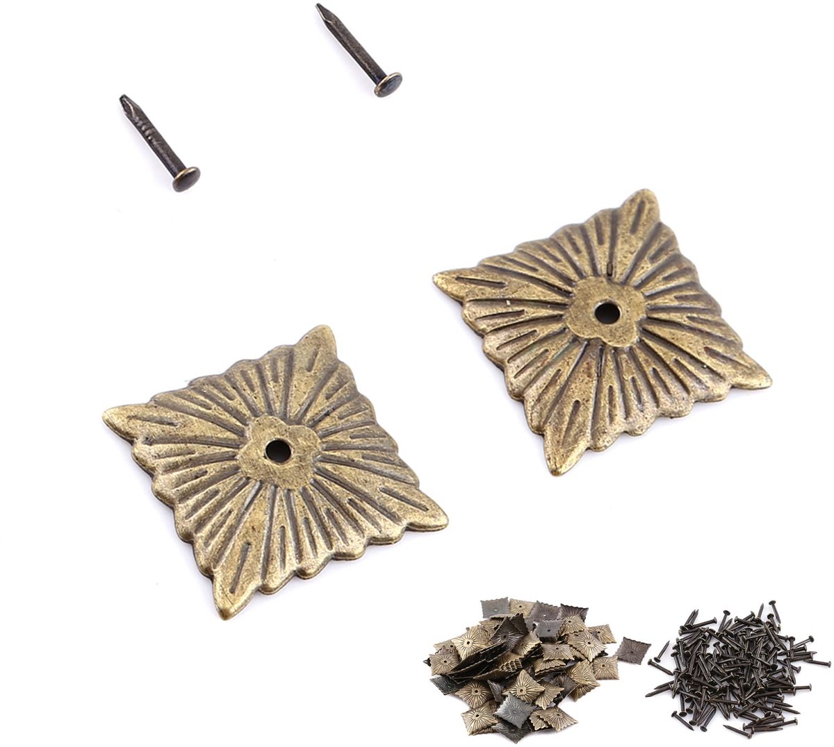 Dailygoods - 100 Stuks Decoratieve Metalen Spijkers - Vintage Stijl 21x21mm voor Meubelprojecten