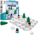 Doos en spelbord "Snow Problem" met sneeuwpoppen, bomen en sneeuwballen.