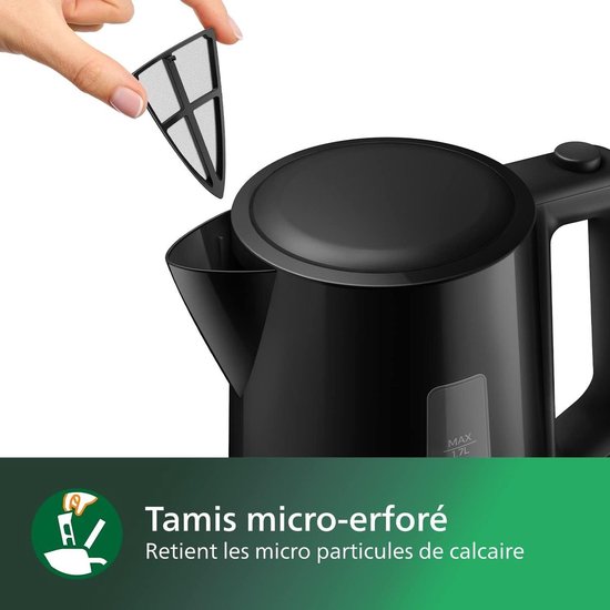 Zwarte waterkoker met een micro-filter dat kalkdeeltjes opvangt.