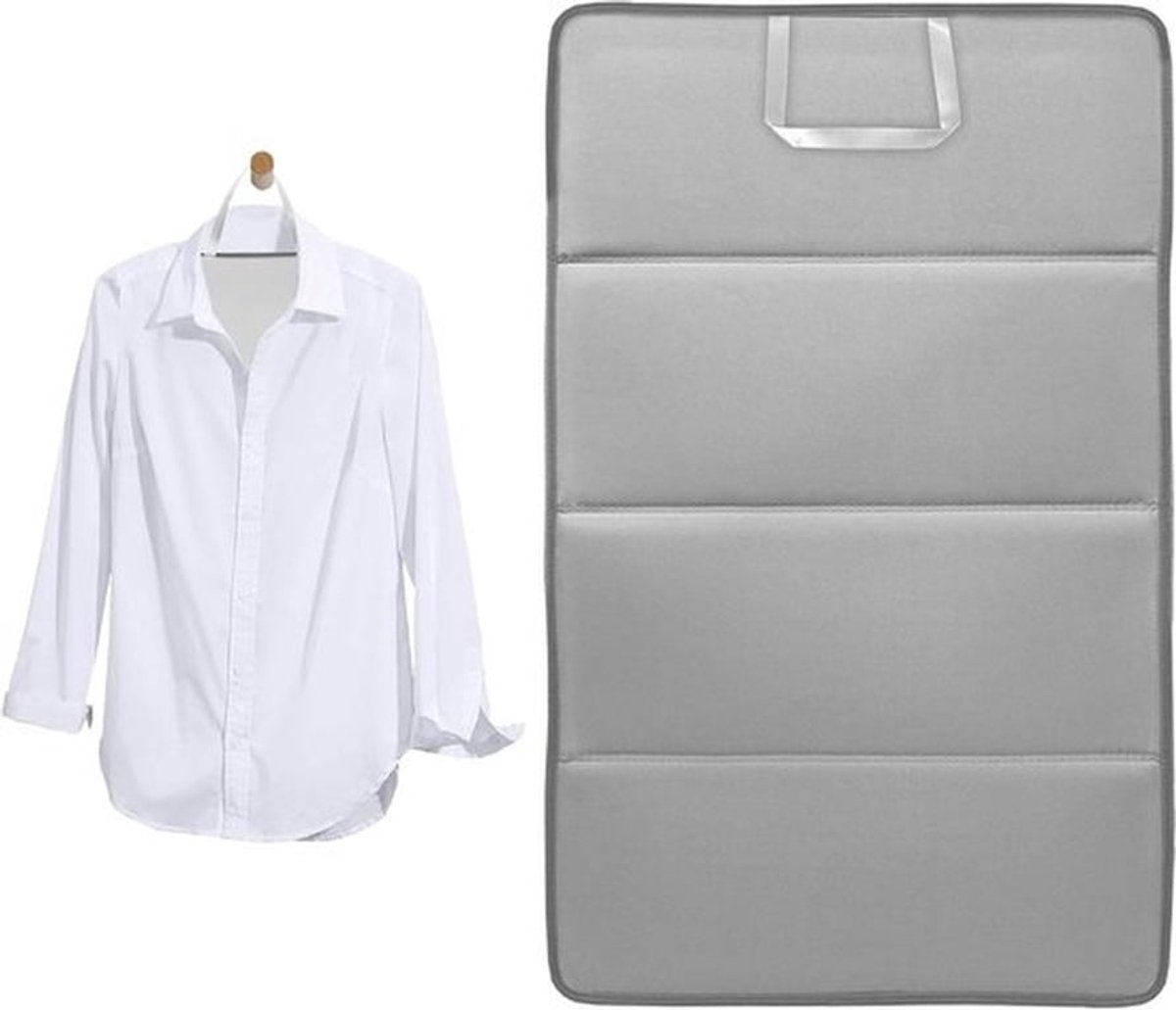 Vouwbare Strijkmat voor Tafel, Geschikt voor Stoomstrijkijzer, Antislip Strijkoppervlak voor Kleding, Praktische Accessoires voor Thuis en Op Reis, 68 x 41 cm