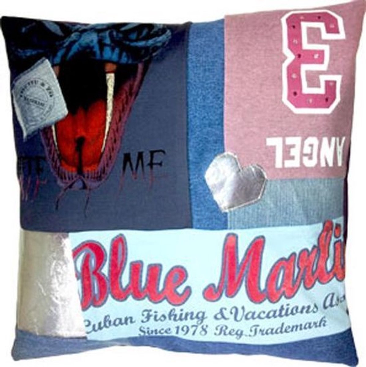 Toetie & Zo Handgemaakt Kussen Bite Me, 50x50, kinderkamer, stoer, jeans, patchwork