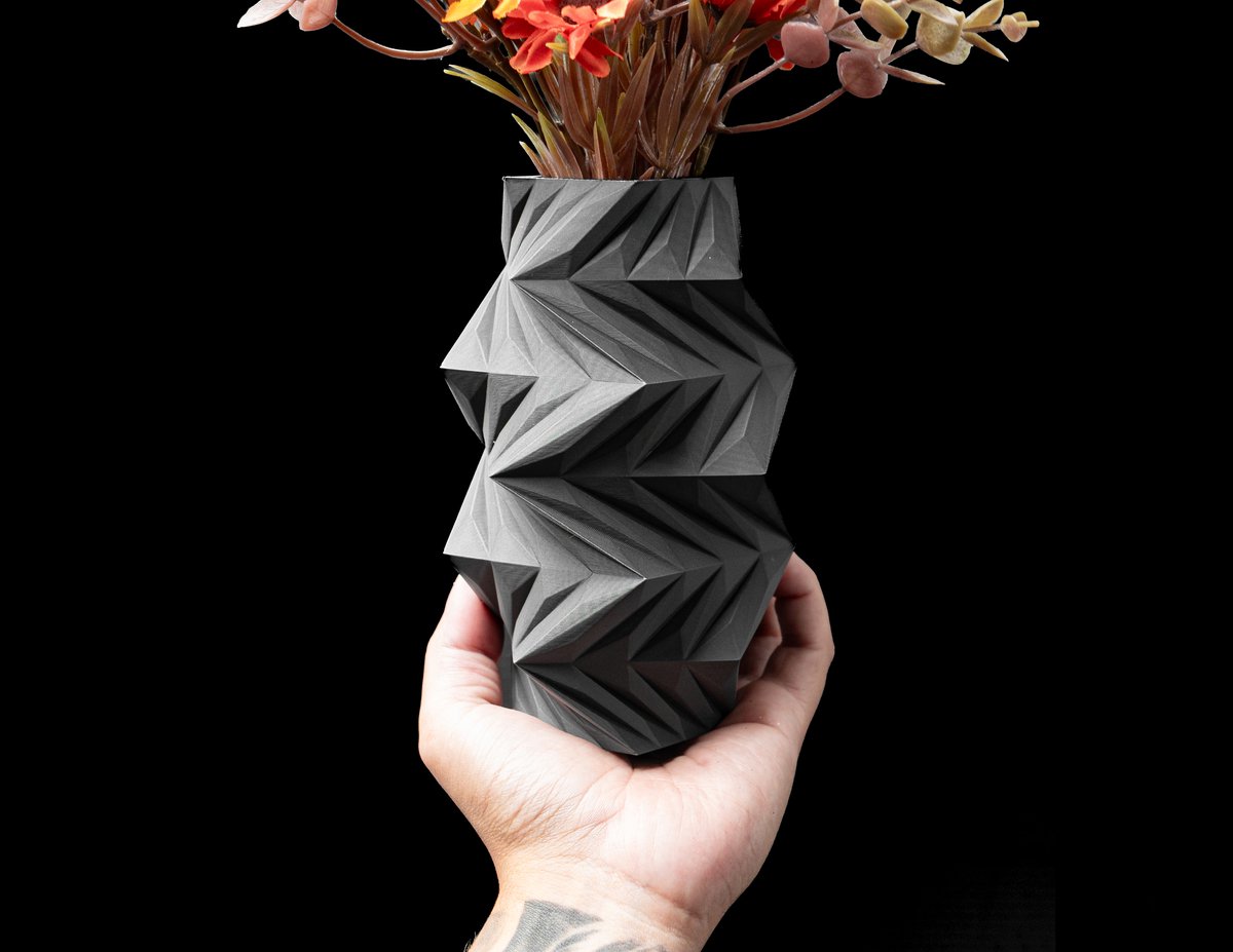 Skushy Vaas Twis - Geschikt voor Bouwbloemen - Japandi Designvaas voor Droogbloemen en Kunstbloemen - Sculpturale Decoratieve Vaas - Moderne Woondecoratie