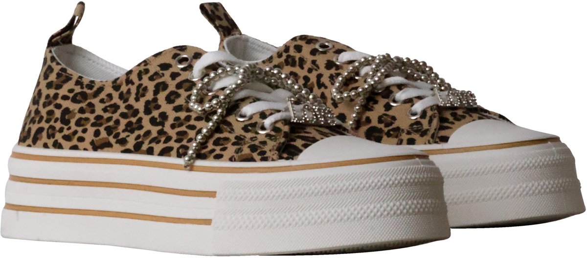 Baskets à lacets
