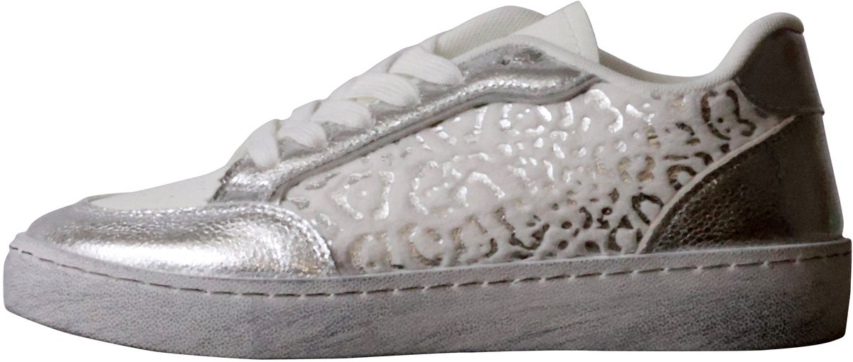 Baskets à lacets