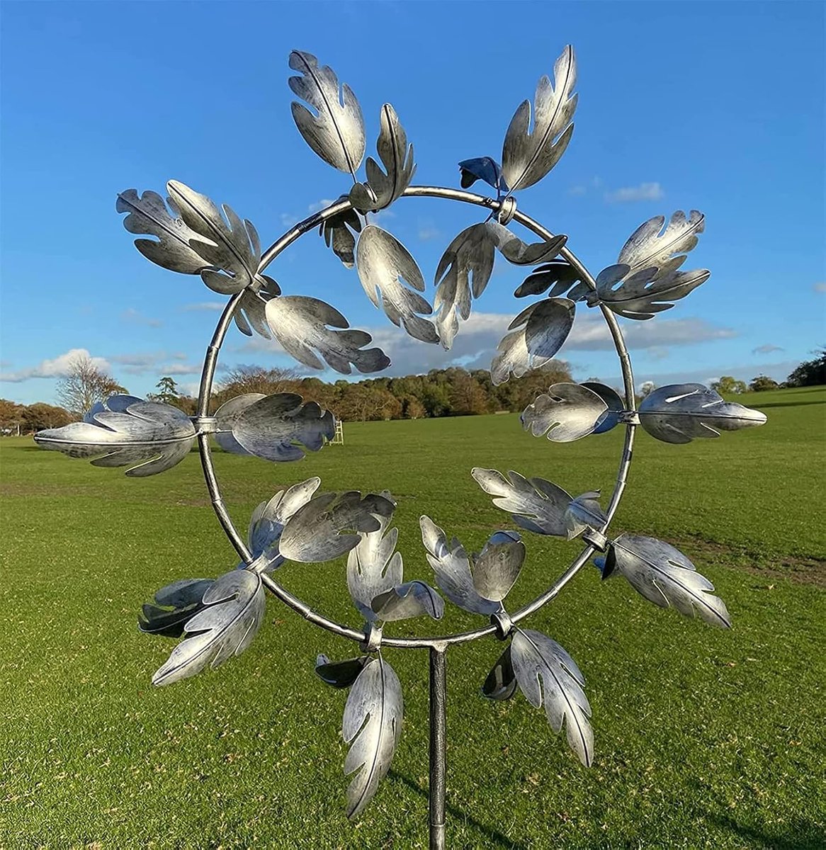 Magische metalen windmolen, windspinners voor tuin en tuin, 3D windsculpturen spinners, kunstdecoraties voor tuin buiten tuin gazon patio (kleur: zilver)