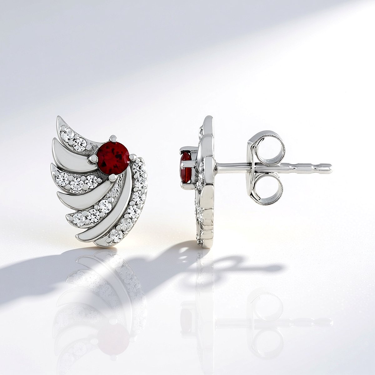 Cavill - Zilveren Oorbellen met 0,195 ct Tanzania Robijn Rond - 925 Sterling Zilver Geplatineerd - Elegante Oorbellen Dames met Cambodjaanse Zirkonen