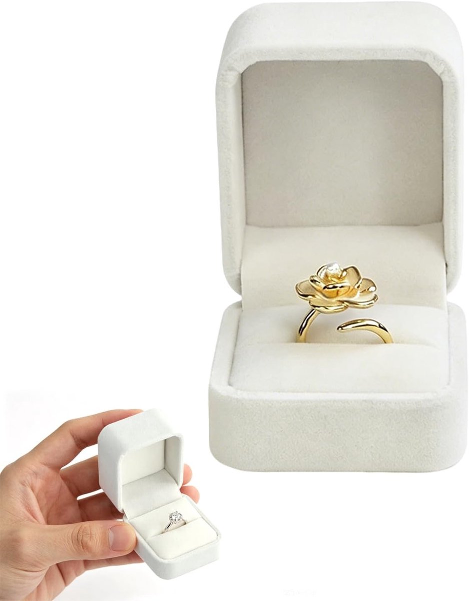 Elegante Ringdoos van Witte Velours voor Verlovingen, Bruiloften en Verjaardagen - Luxe Sieradenopberger met Crème Velours Inleg