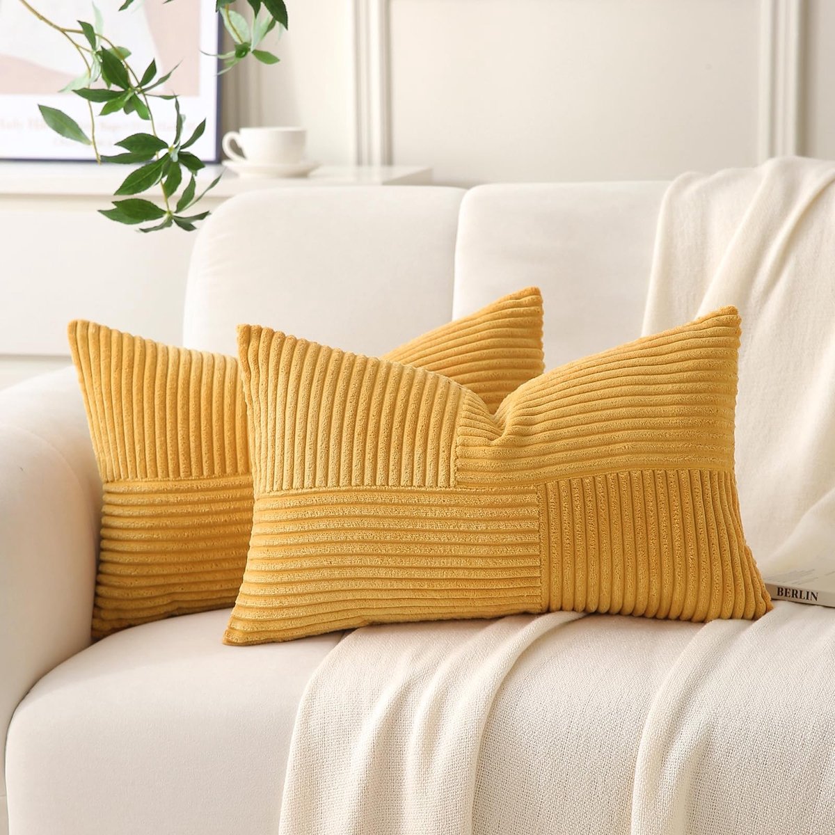 Omgoods - Set van 2 Kussenhoezen Ribfluweel - 50 x 70 cm Geel