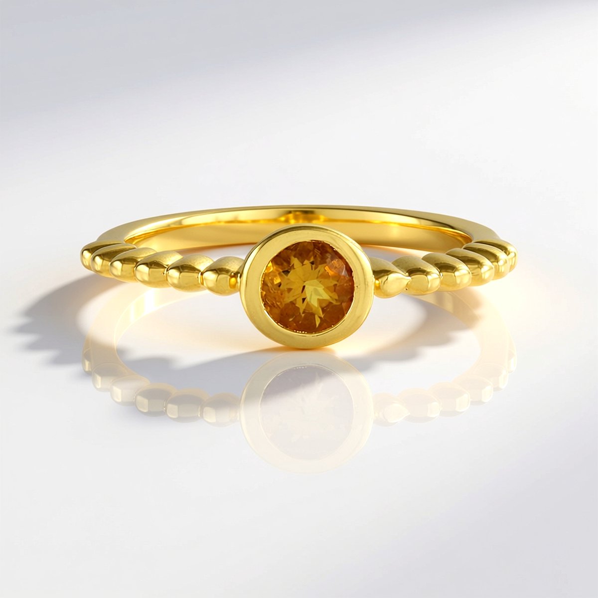 Cavill - Vergulde 925 Sterling Zilveren Ring - 0,31 ct Braziliaanse Scapoliet - Rond Briljant - Stijlvol Parelpatroon Bezelzetting