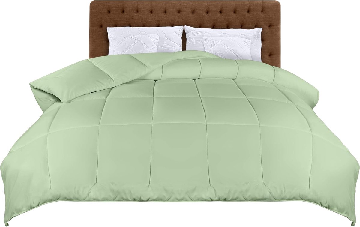 Bedding Lichtgewicht Dekbed 135x200 cm, Gewatteerd met Polyester Vulling, Zacht Zomerdekbed met Hoeklabels (Saliegroen)