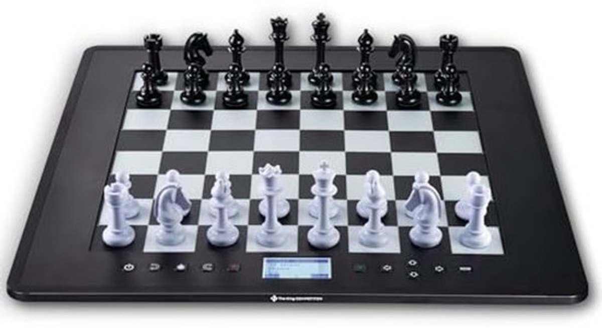 Schaakcomputer met adaptieve speelniveaus en Chess960 - Speel online en verbeter uw vaardigheden