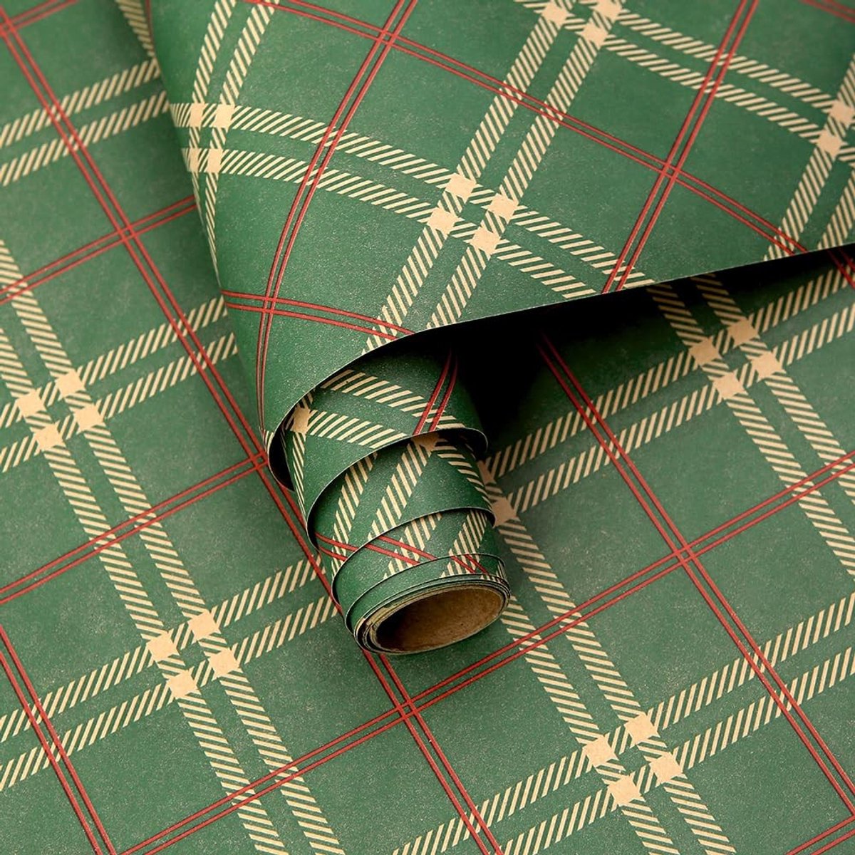 Omgoods- Cadeaupapier Luxe - Smaragdgroen/Rood Schottenkaro - 1 Minirol - 43 x 300 cm - Feestelijk Inpakpapier - Klassiek Ontwerp - Tijdloos Patroon