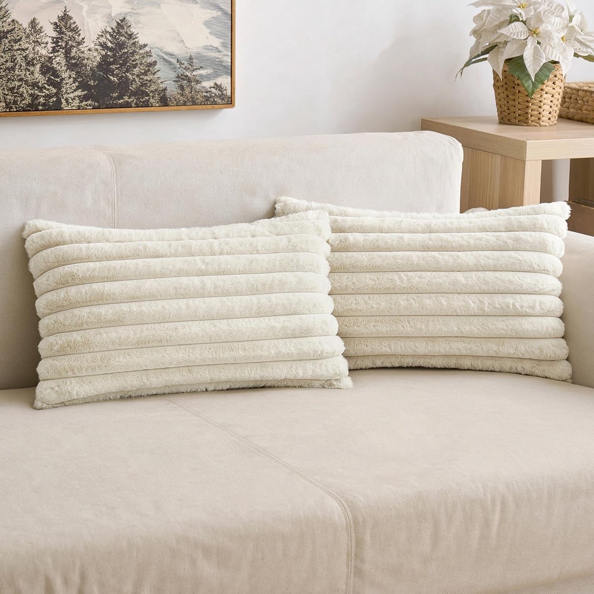 Omgoods - Set van 2 Fluffy Kussenhoezen 30 x 50 cm in Wit voor Decoratie