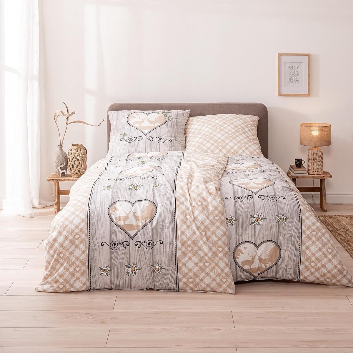 Landhuisstijl beddengoed 135 x 200 + 80 x 80 cm · Karo hert hart houtlook · 100% katoen in renforcé · vintage beddengoedset
