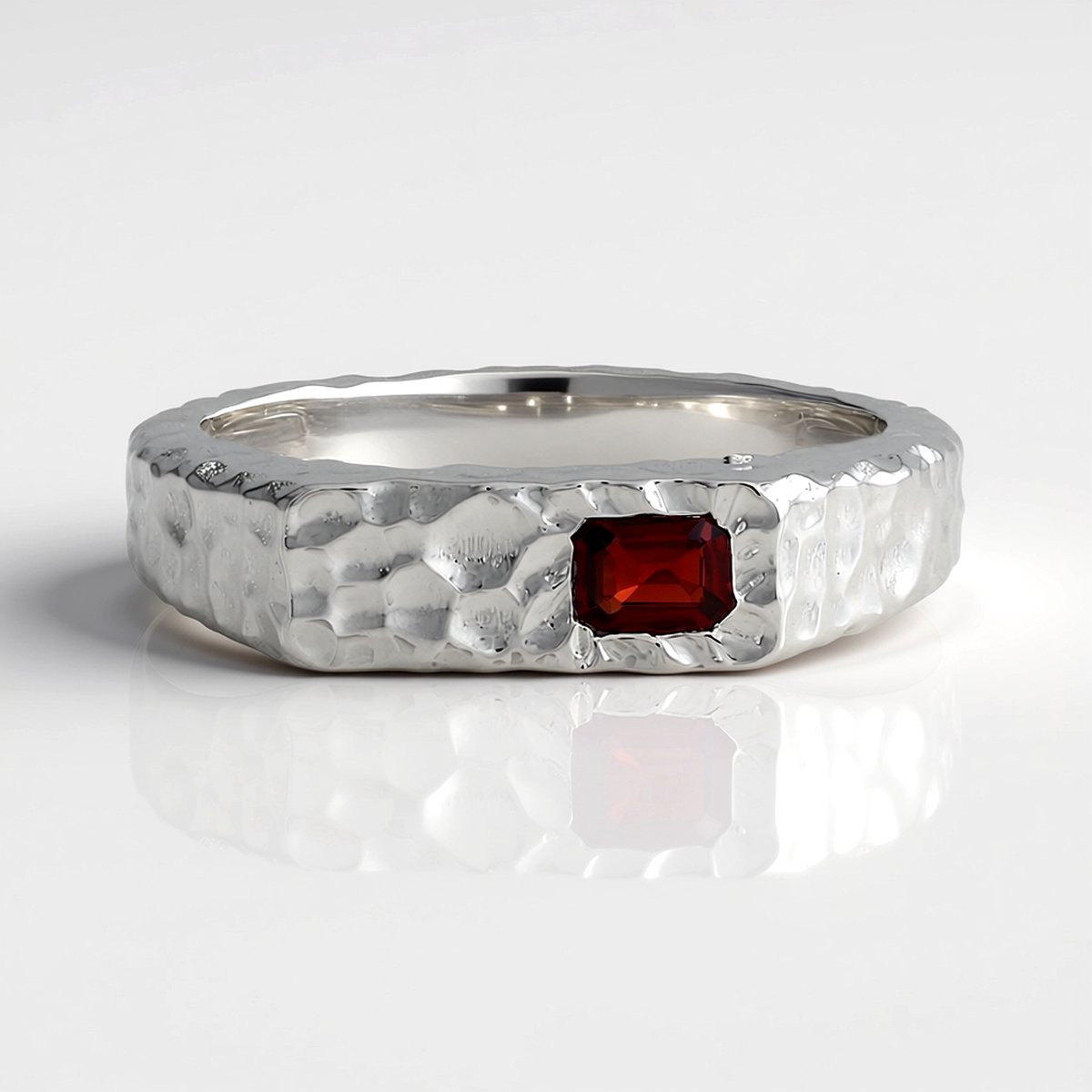Cavill - Zilveren Ring met 0,276 ct Achthoekige Tanzania Robijn - 925 Sterling Zilver Platina Verguld - Elegante Rode Edelsteen Ring Dames