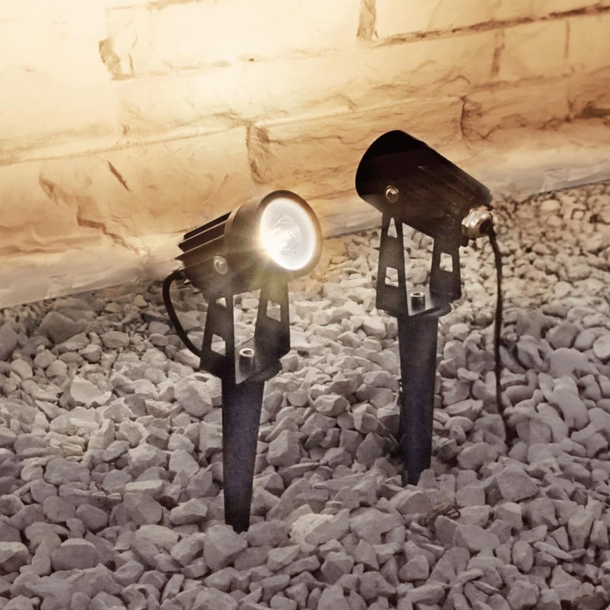LED tuinspotlights 200 lumen - solar energie - warm wit licht - sfeervolle tuinverlichting - ShopVlot