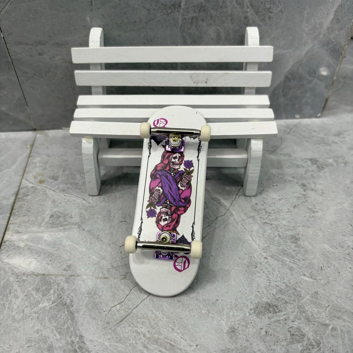 34 mm Pro Toetsenbord Compleet 34x96mm, Esdoorns Houten Deck, UV Printing Graphic-Pro Trucks Regular kingpins & 5 Urethaan Bearing Wielen-Op3ra V3-Koningen van Harten