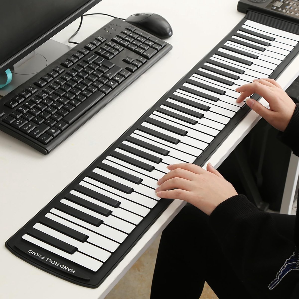 Dailygoods- Piano 61 Sleutels - Draagbare Elektronische Toetsenbordpiano - 128 Tonen - 128 Ritmes - 45 Demo-nummers - Professionele Geluidskwaliteit - Toetsenbord