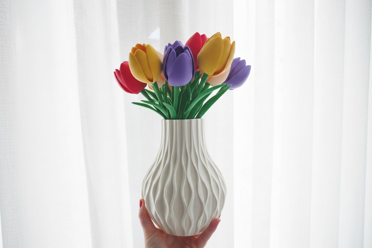 3D-geprinte Tulpen met Vaas – Set van 16 – Duurzame Woondecoratie