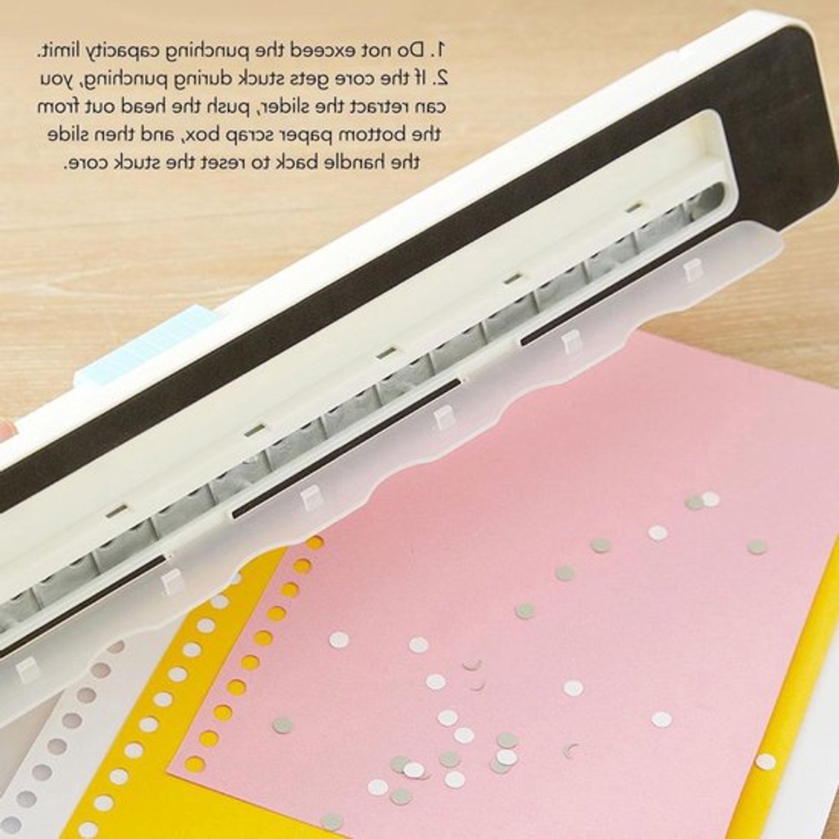 Handmatige Ponsmachine met 30 Gaten voor A4, B5, A5, B6, B7 en Notitieboeken - Draagbaar en Ideaal voor Planners en Paper Binders
