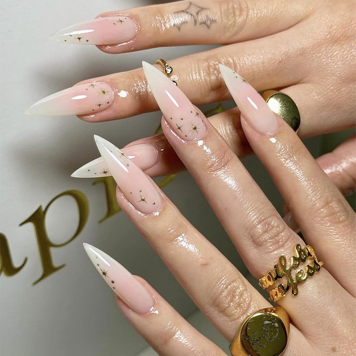 24 stuks lange stiletto kunstnagels, amandelvorm, roze ombre nagels met gouden sterren, herbruikbare full cover kunstnagels voor doe-het-zelf manicure en nageldecoratie