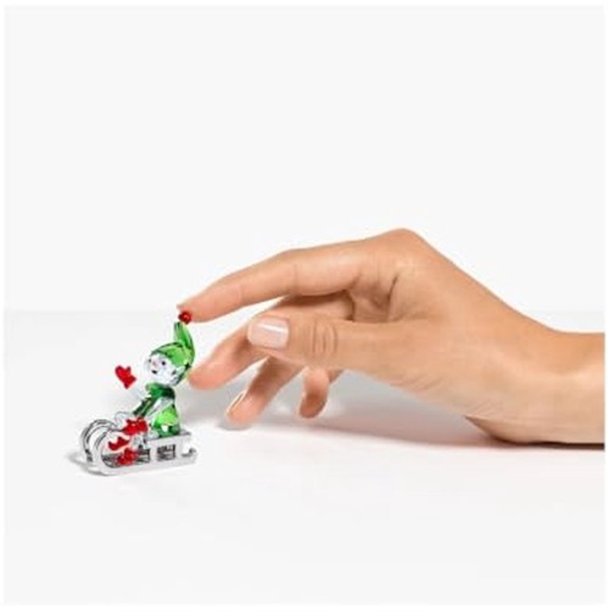 Kerstelf op slee - Kristallen kerstdecoratie