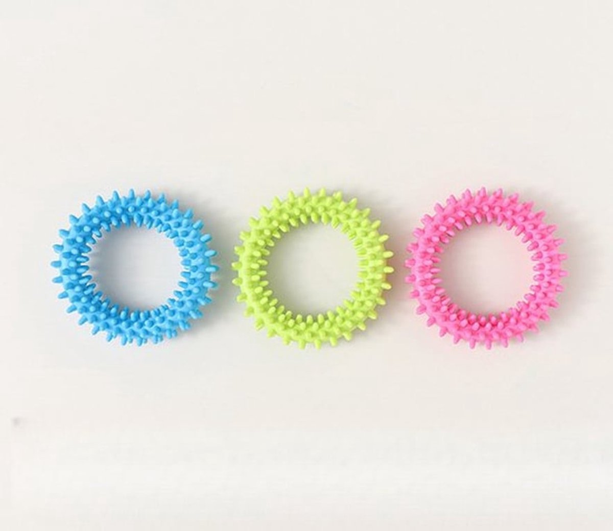 3-pack puppy tanden kauwspeeltjes natuurlijk rubber speelgoed kleine hond ring 360° orale tanden verzachtende jeukverlichting puppy kauwspeeltjes geschikt voor kleine en middelgrote honden