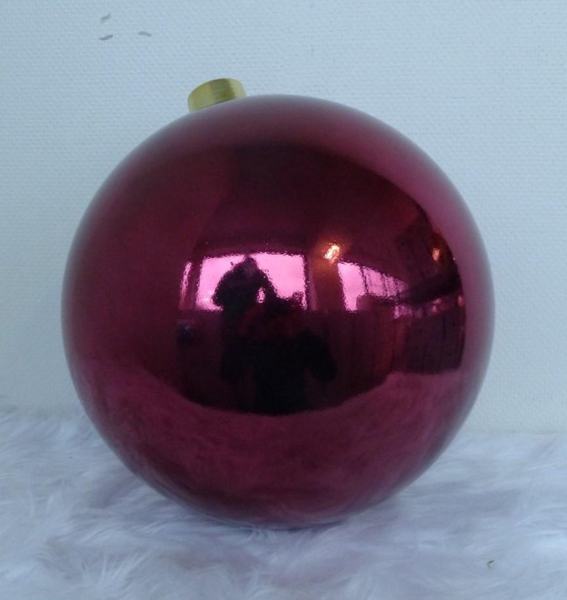 1 Onbreekbare kerstbal doorsnee 30 cm bordeauxrood glanzendOosterik...
