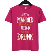 Am Getting Married | Vrijgezellenfeest Cadeau Man - Groom To Be Bachelor Party - Grappig Bruiloft En Bruidegom Bier Shirt - T-Shirt - Unisex - Fuchsia - Maat M