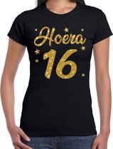 Hoera 16 jaar verjaardag cadeau t-shirt - goud glitter op zwart - dames - cadeau shirt S