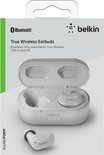 Verpakking van witte Belkin True Wireless oortelefoons met oplaadcase.