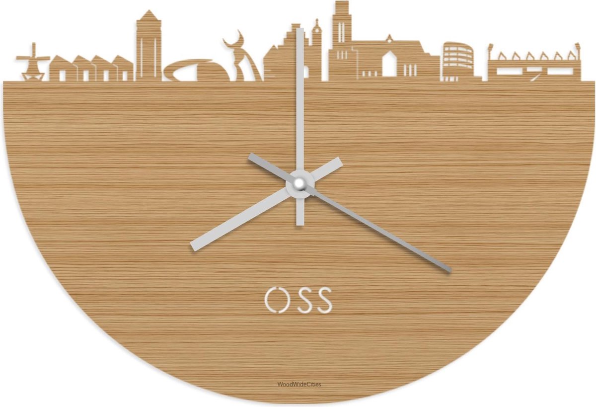 Skyline Klok Oss Bamboe hout - Ø 40 cm - Stil uurwerk - Wanddecoratie - Meer steden beschikbaar - Woonkamer idee - Woondecoratie - City Art - Steden kunst - Cadeau voor hem - Cadeau voor haar - Jubileum - Trouwerij - Housewarming - WoodWideCities