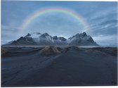Vlag - Regenboog boven Berggebied - 40x30 cm Foto op Polyester Vlag