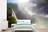 Behang - Fotobehang Meerdere watervallen en het mistige jungle landschap van het Nationaal park Iguazú in Argentinië - Breedte 525 cm x hoogte 350 cm