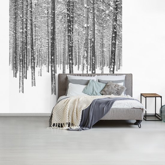 Behang - Fotobehang Dennenbomen in de sneeuw - Breedte 280 cm x hoogte 280 cm