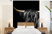 Behang - Fotobehang Schotse hooglander - Hoorn - Goud - Breedte 175 cm x hoogte 240 cm
