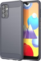 Cadorabo Hoesje geschikt voor Samsung Galaxy A32 5G in BRUSHED GRIJS - Beschermhoes van flexibel TPU siliconen in roestvrij staal-carbonvezel look Case Cover