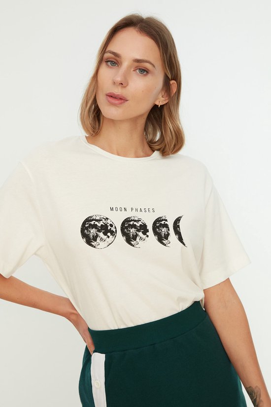 Buy Trendyol Casual Solid T Shirt In Grey | 6thStreet Qatar